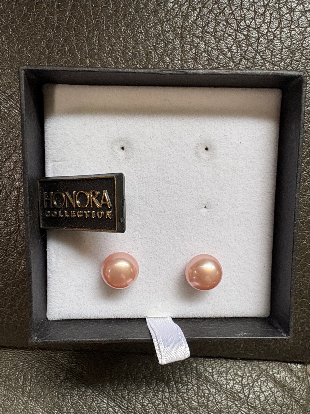 Honora pearl blush pink round earrings with sterling silver posts